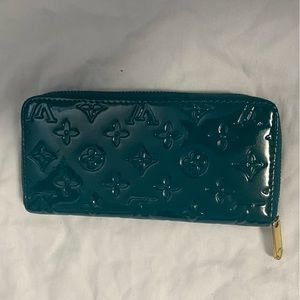 LV Wallet